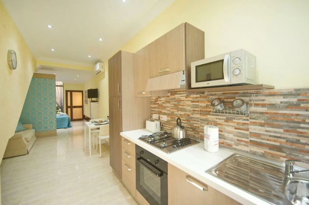 Sliema Duplex 1 Bedroom Apartment - Sleeps 4 Malta