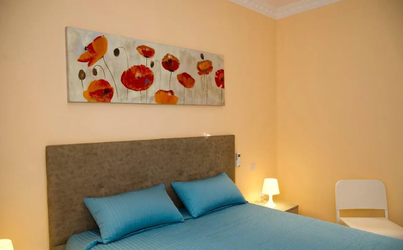 Sliema Duplex 1 Bedroom Apartment - Sleeps 4