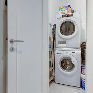 Seaview Location In Apartment